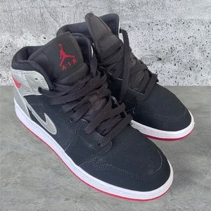 Nike Air Jordan 1 Mid GS Johnny Kilroy Shoes Sneakers Youth Size 6Y 554725-057
